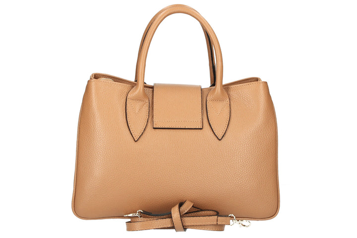 Modest Tote with a Twist
