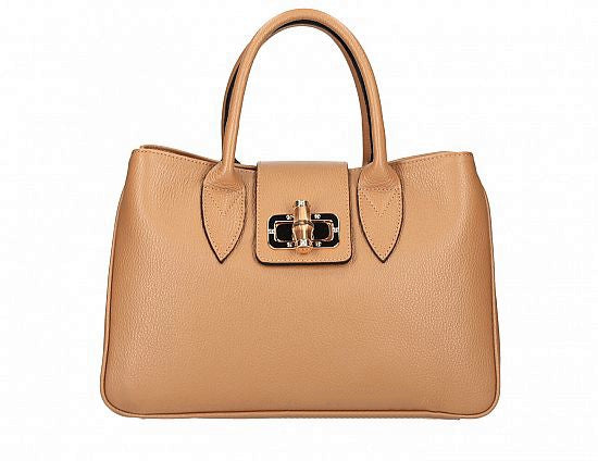 Modest Tote with a Twist