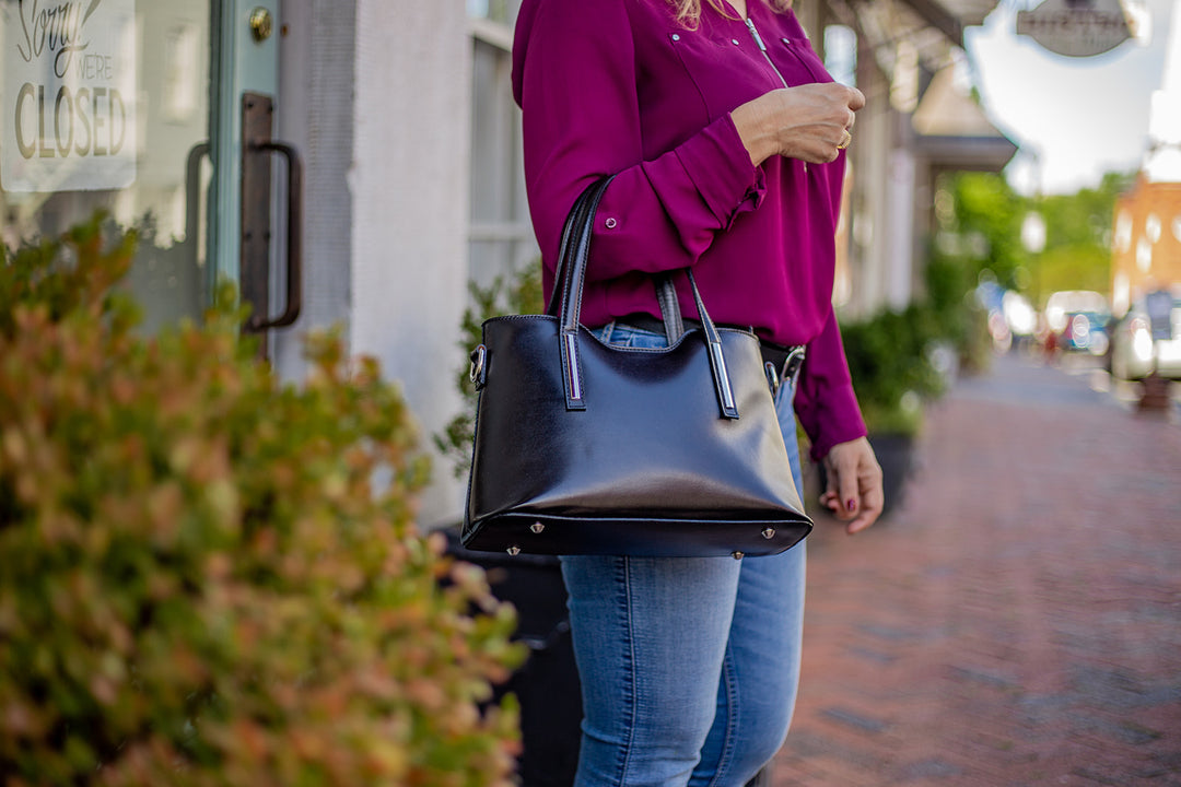 Medium Tote, Matte Finish