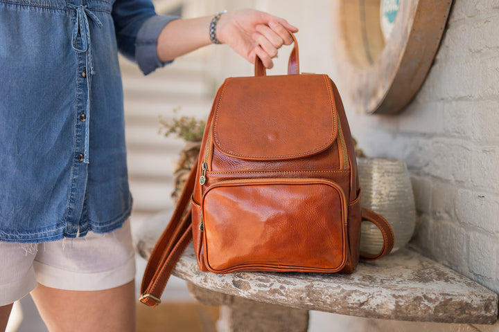 Stunning 'Vera Pelle' Italian Leather Classic Italian Backpack/Unisex – Cobblestone Shoppes