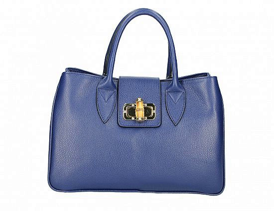 Modest Tote with a Twist